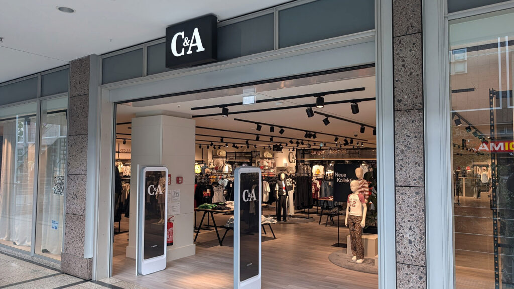 C&A im Forum Köpenick Berlin, Eingang im Obergeschoss